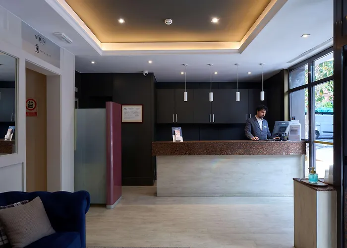 Hotel Catalonia Castellnou Barcelona